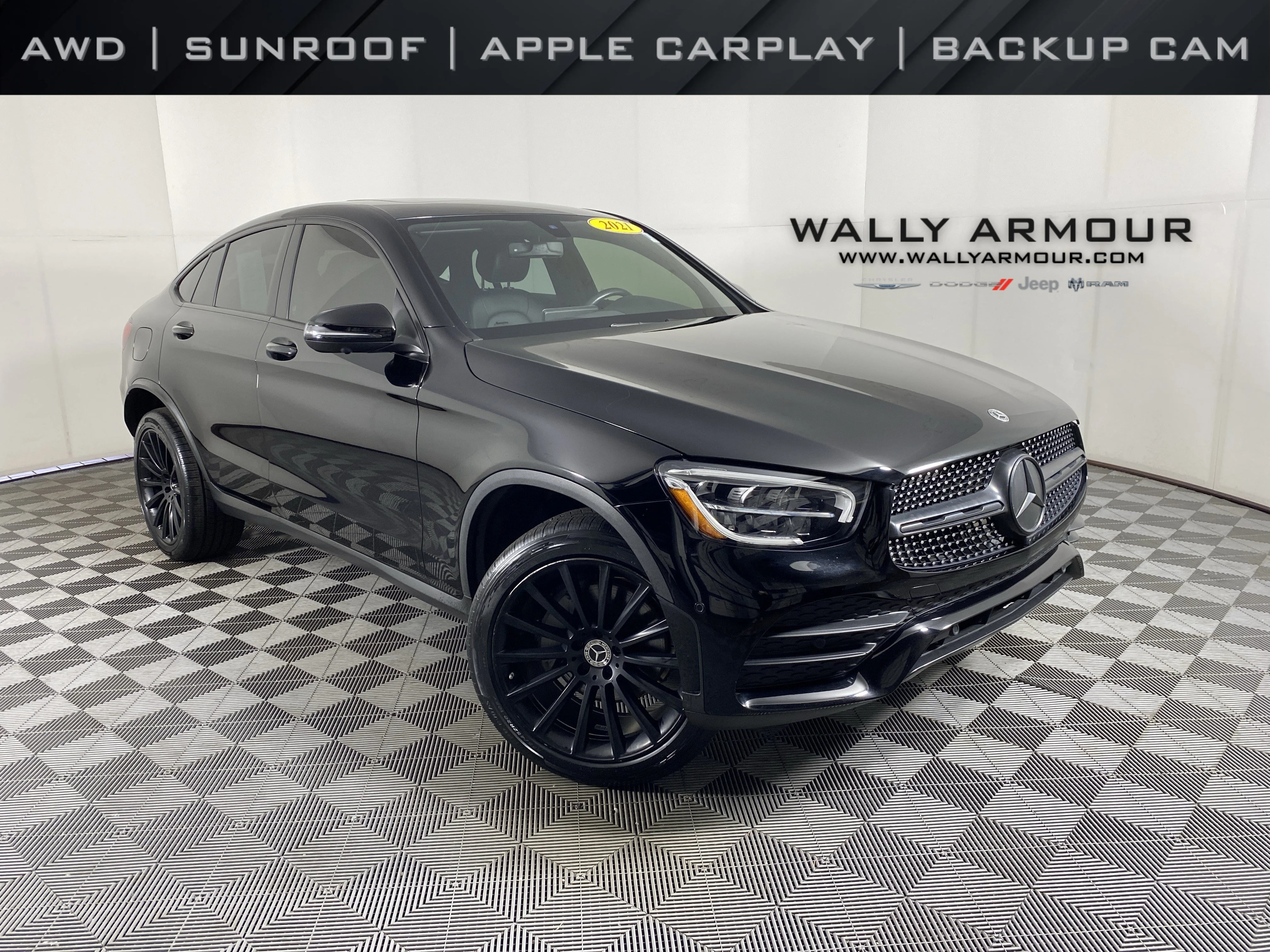 Used 2021 Obsidian Black Metallic Mercedes-Benz GLC 300 image 1