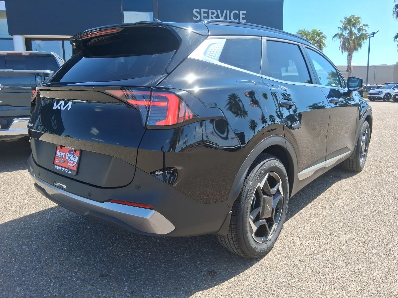 New 2026 Black Kia EX image 4