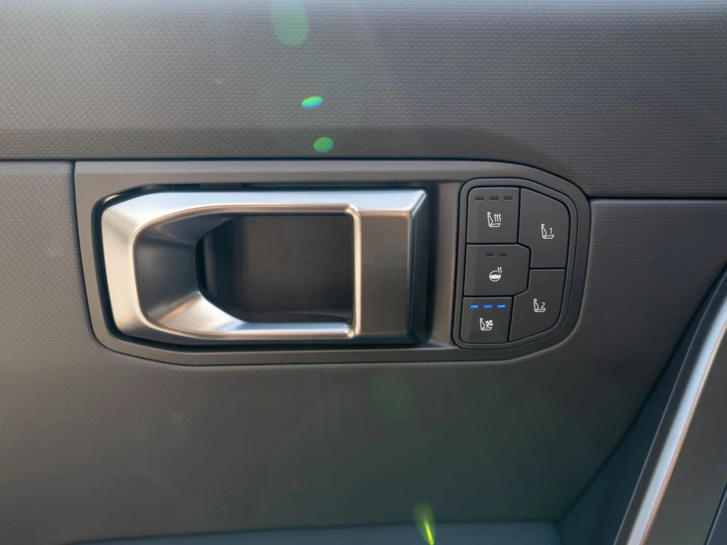 New 2027 Snow White Pearl Kia X-Line SX image 18