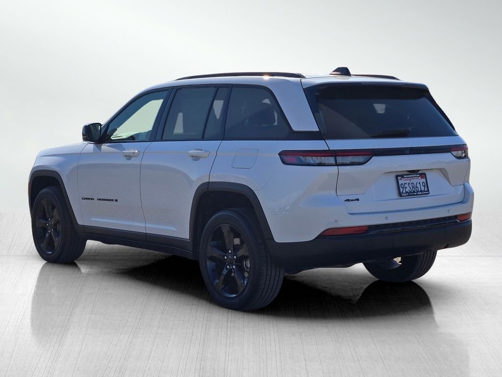 2023 Jeep Grand Cherokee Altitude - Photo 7