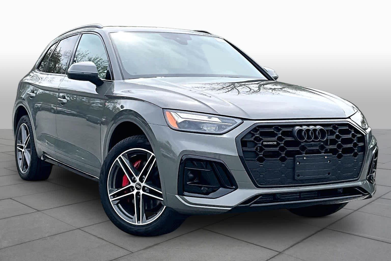 Used 2025 Chronos Gray Metallic Audi S line Premium Plus image 4