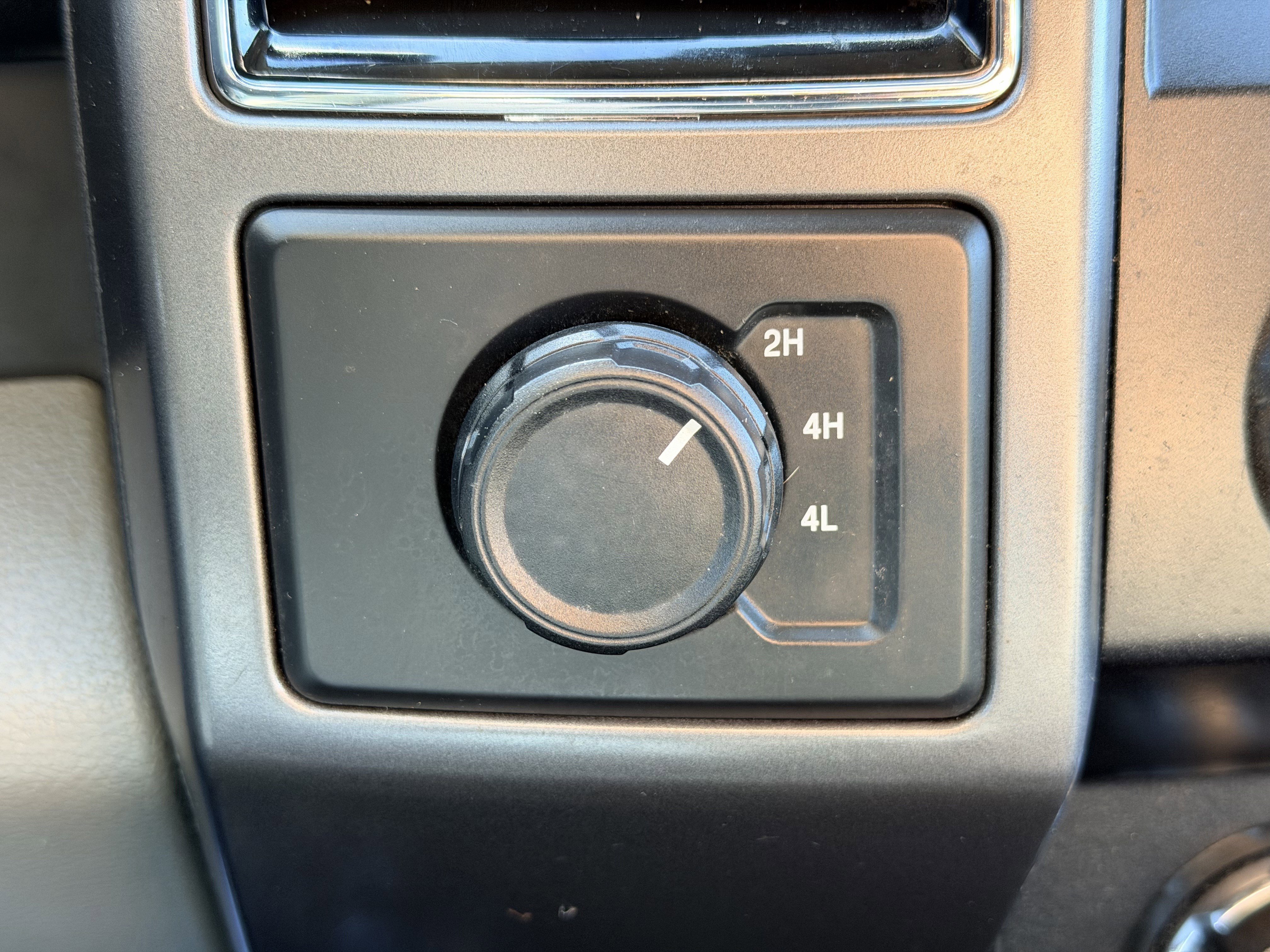 Used 2019 Black Ford XLT image 15