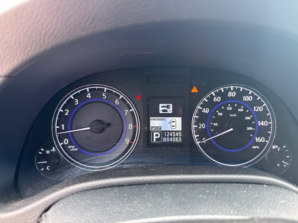 Used 2011 Gray INFINITI X image 8