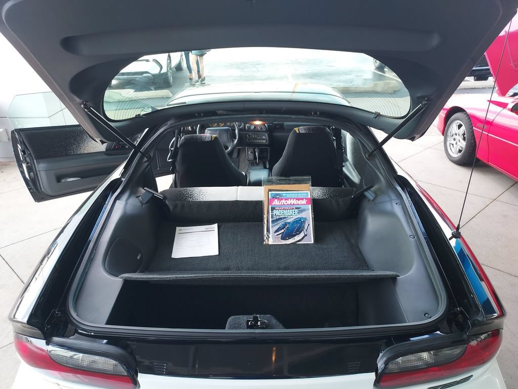 Used 1993 Black Chevrolet Z28 image 9