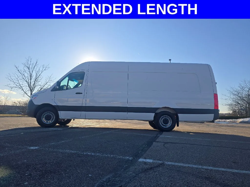 New 2026 Arctic White Mercedes-Benz Cargo 170 WB image 9
