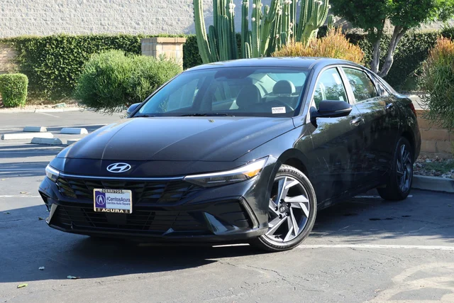 2025 Hyundai Elantra Limited