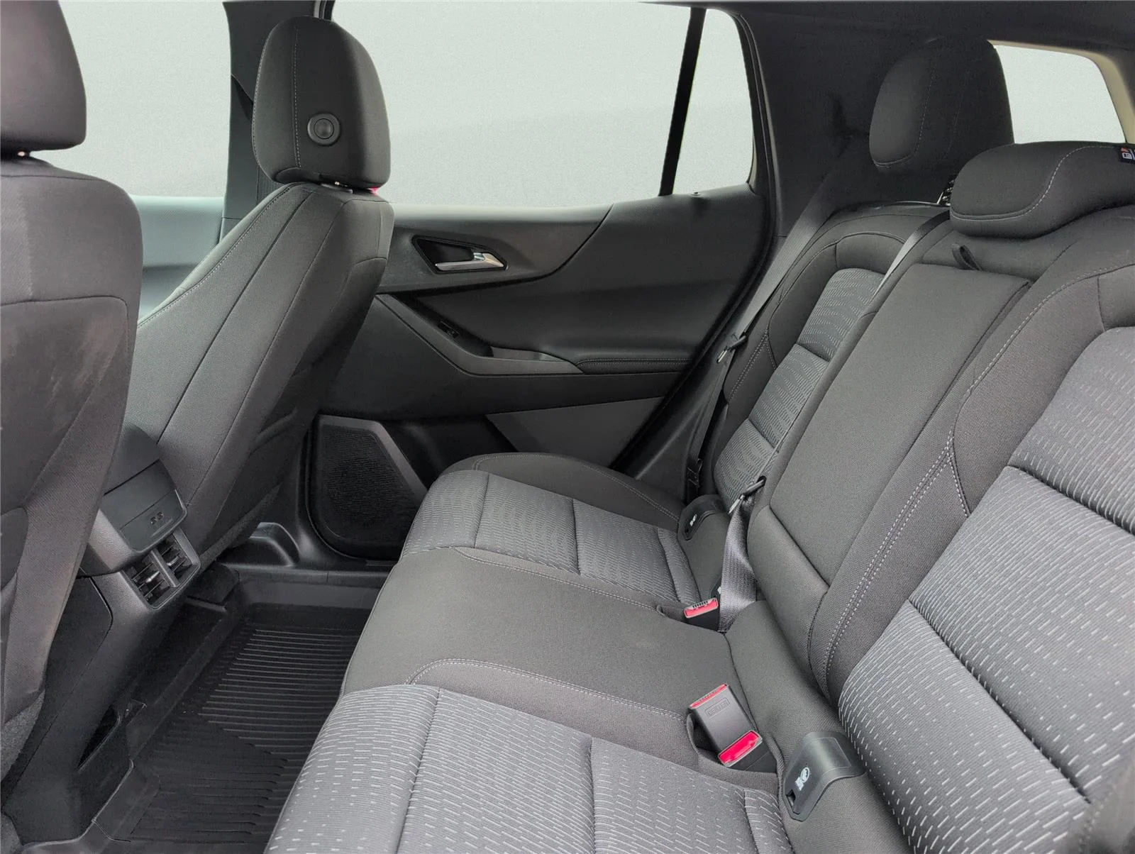 2026 Chevrolet Equinox LT - Photo 32