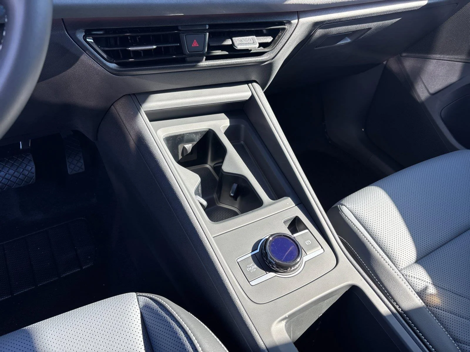 New 2026 Deep Black Pearl Volkswagen SE image 25