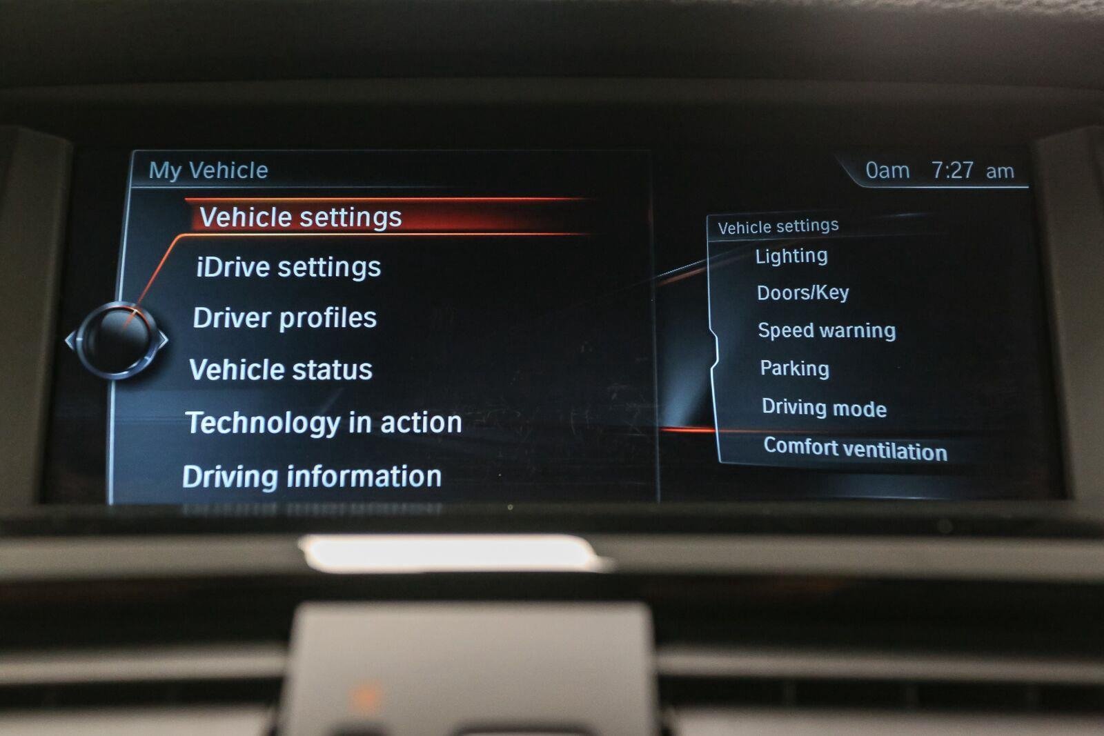 Used 2017 Jet Black BMW xDrive28i image 27