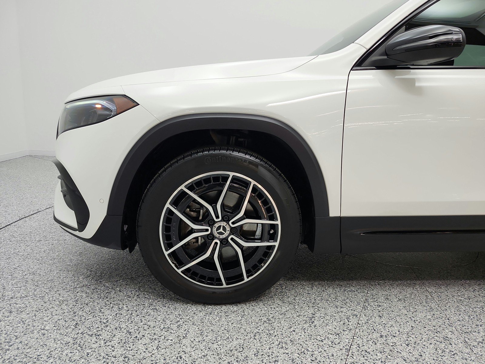 Used 2023 Polar White Mercedes-Benz EQB 350 4MATIC® SUV image 30