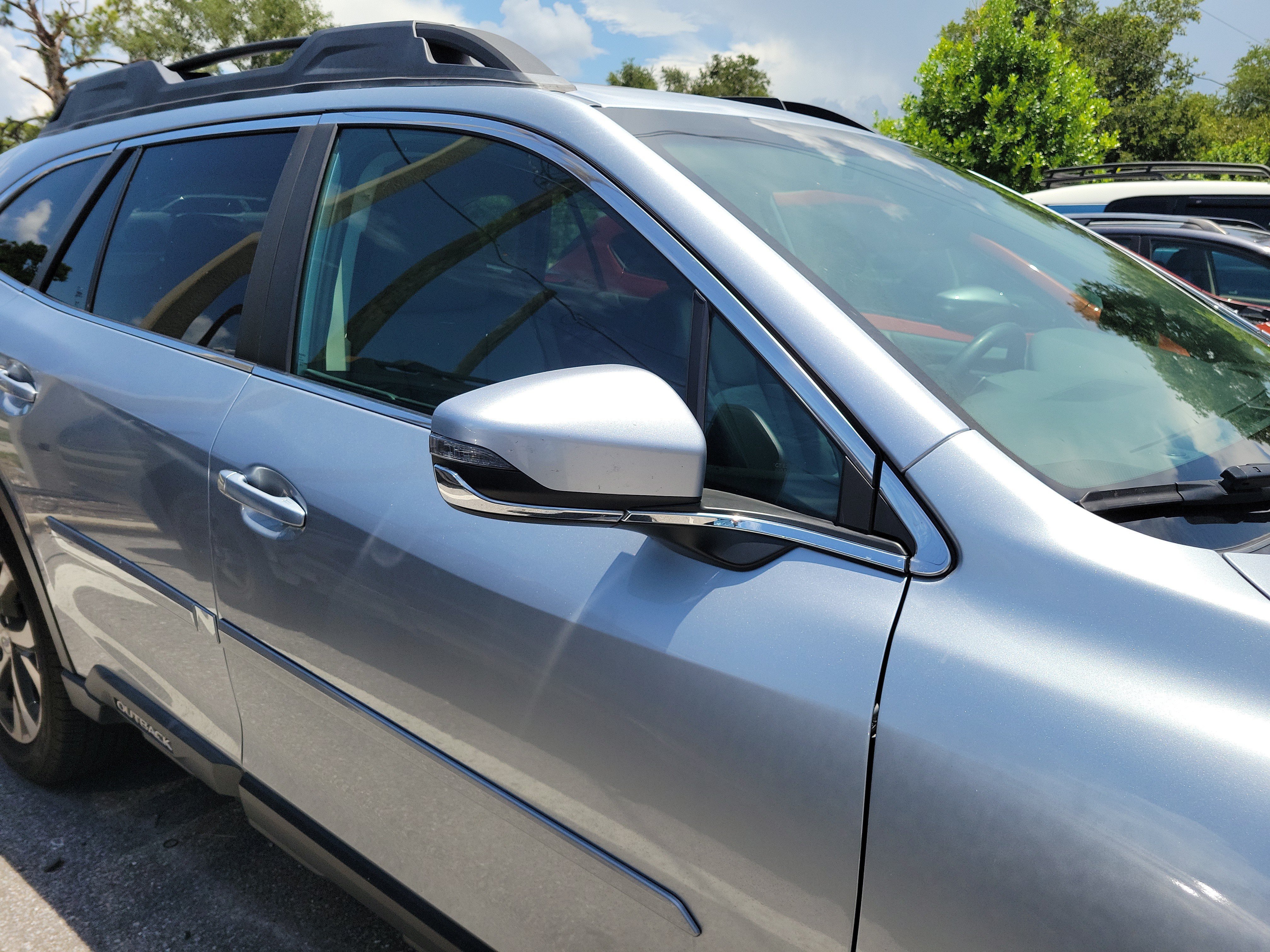 Used 2020 Ice Silver Metallic Subaru Limited image 8