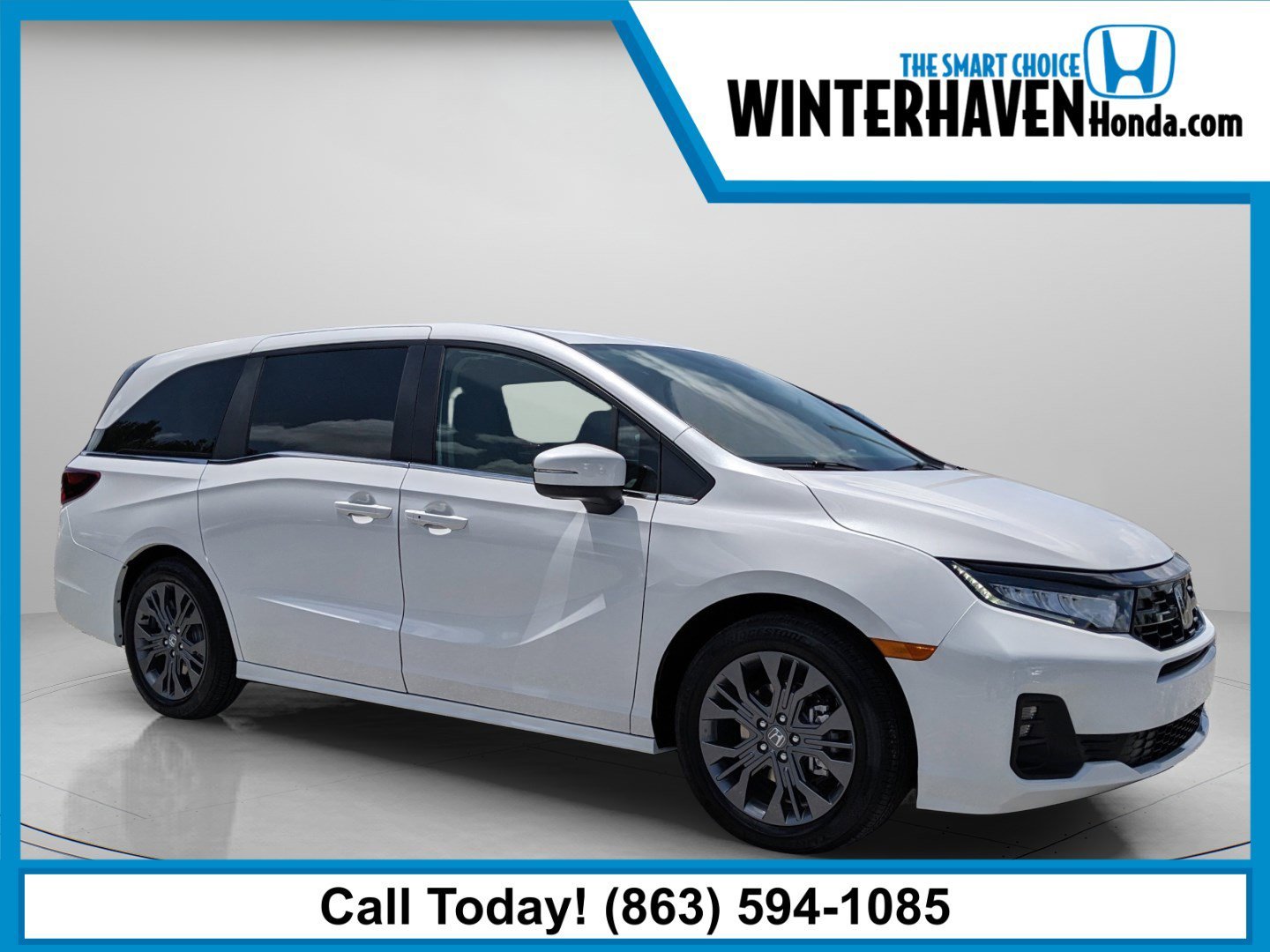 2026 Honda Odyssey Touring's photo