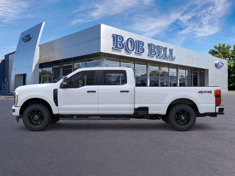 New 2026 Oxford White Ford F-350® XL image 3