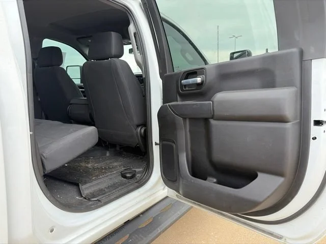Used 2021 Summit White Chevrolet Custom image 20