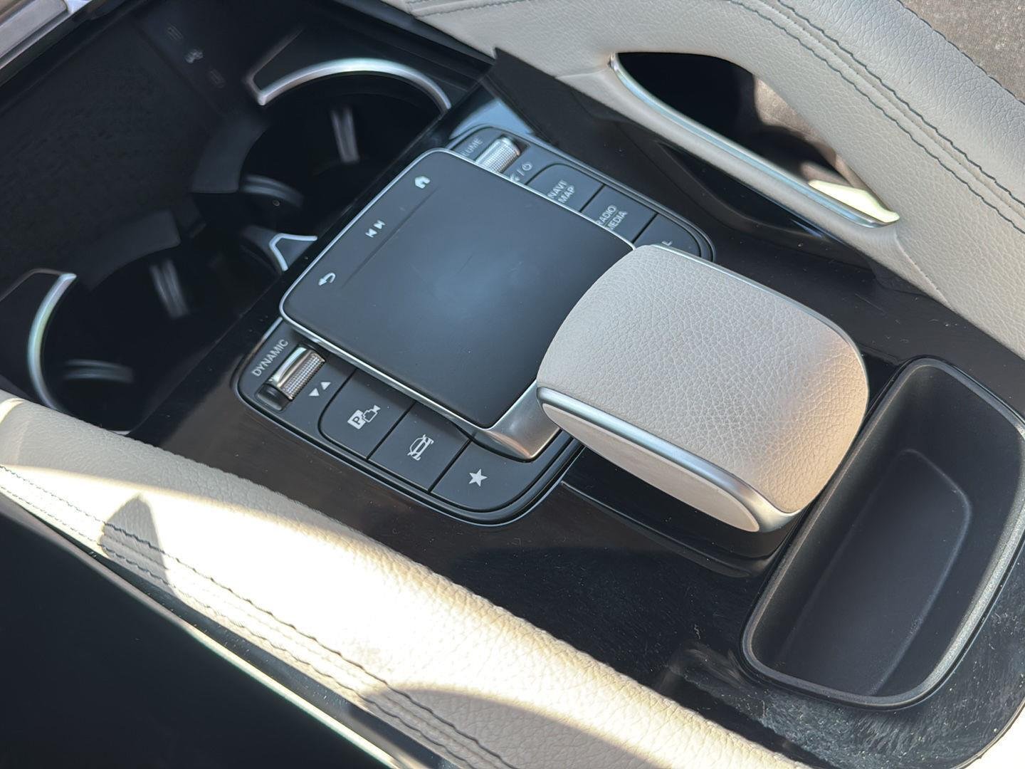 Used 2024 Polar White Mercedes-Benz GLE 450 image 39