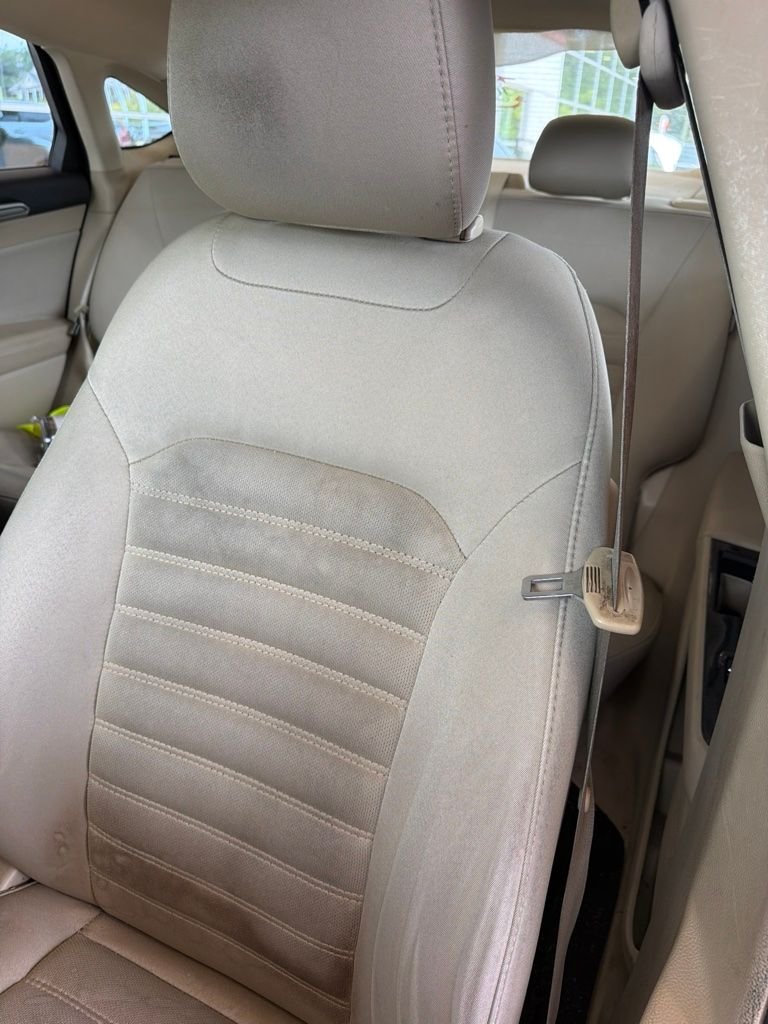 Used 2014 White Ford SE image 5