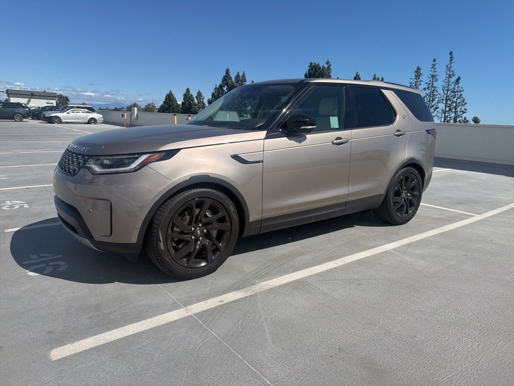2024 Land Rover Discovery S