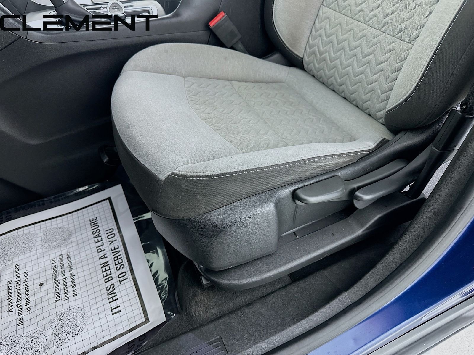 2022 Chevrolet Equinox LS - Photo 27
