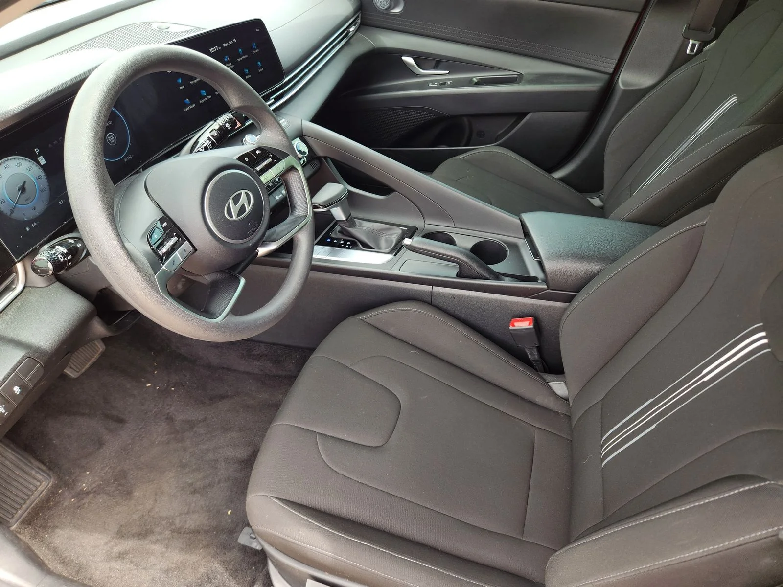 Used 2024 Red Hyundai SEL image 12