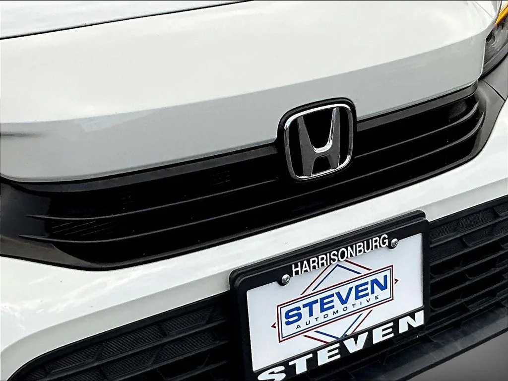 Used 2023 Platinum White Pearl Honda Sport image 31