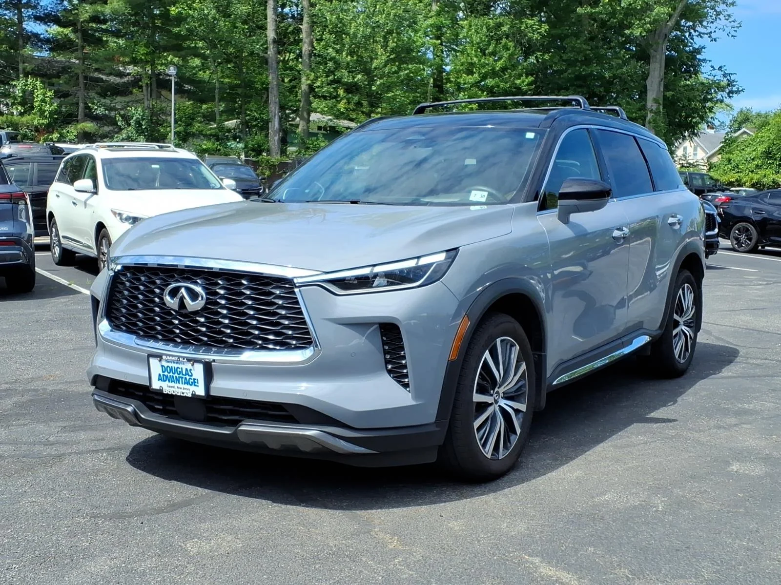 Certified Used 2025 Gray INFINITI Autograph image 1