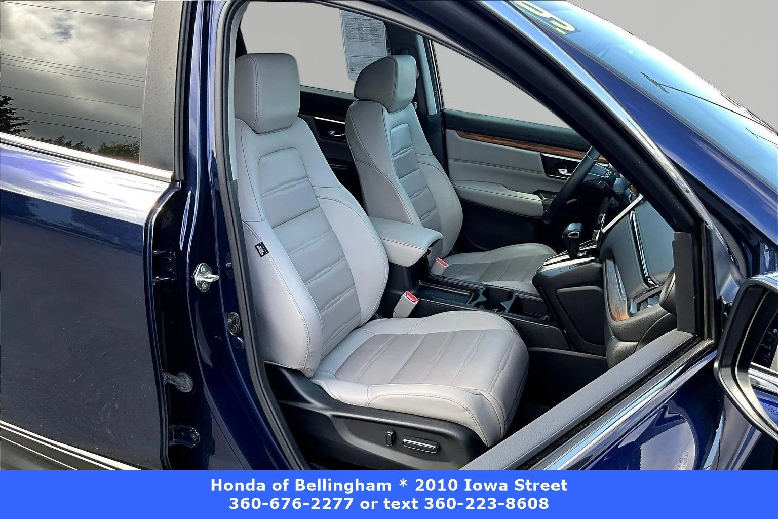 Used 2019 Blue Honda EX-L image 27