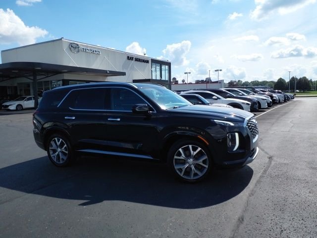Used 2021 Black Hyundai Limited image 1