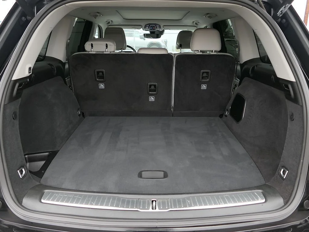 Used 2023 Diamond Black Crystal Pearl Coat Jeep Summit image 21