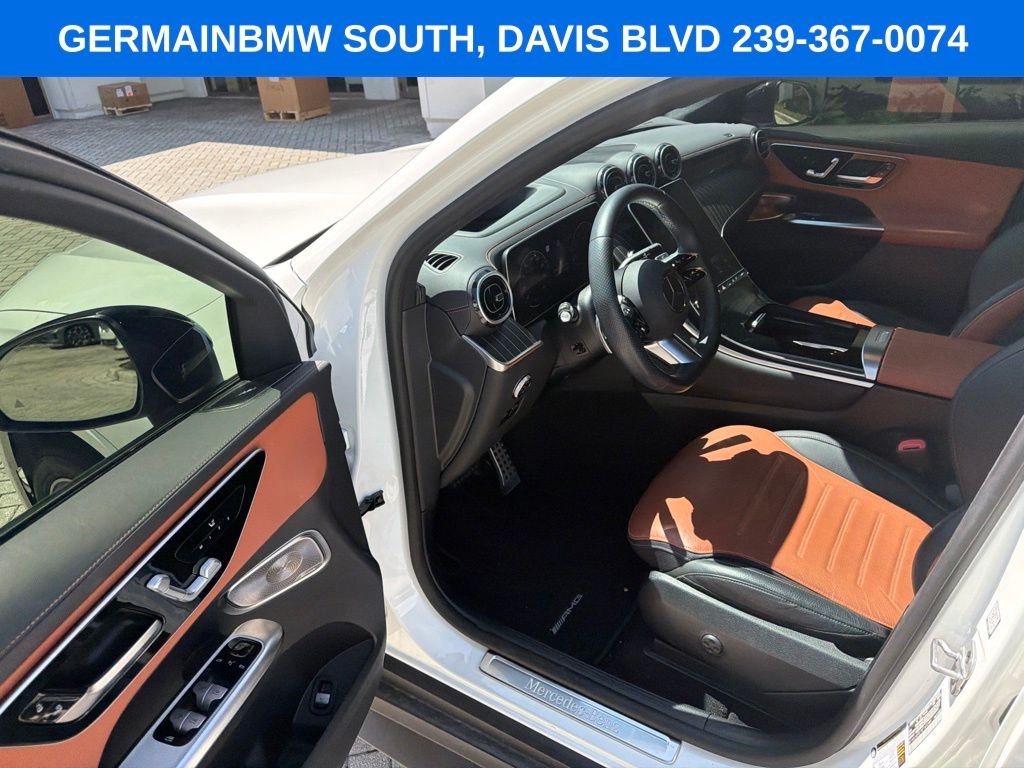 Used 2024  Mercedes-Benz GLC 300 Coupe image 12