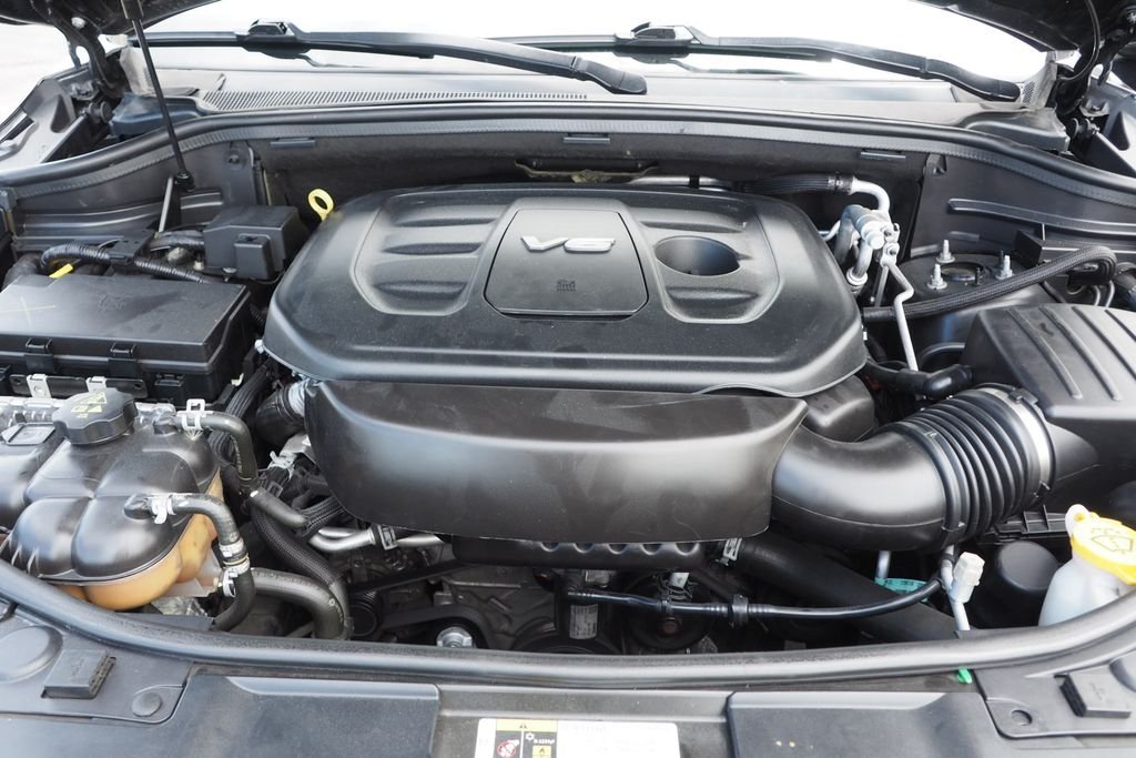 Used 2019 Black Dodge SXT Plus image 11