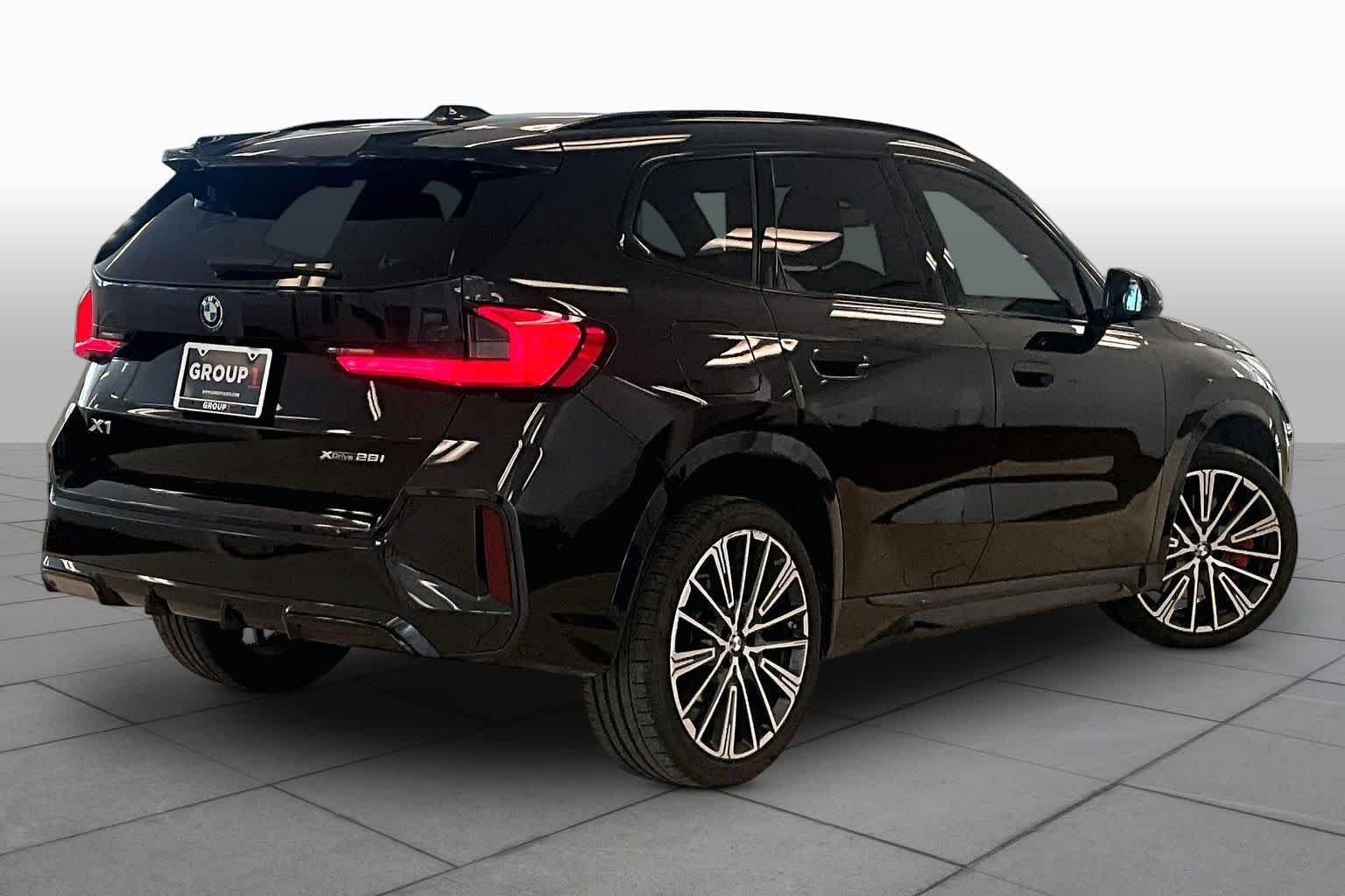 Used 2024 Black Sapphire Metallic BMW xDrive28i image 12