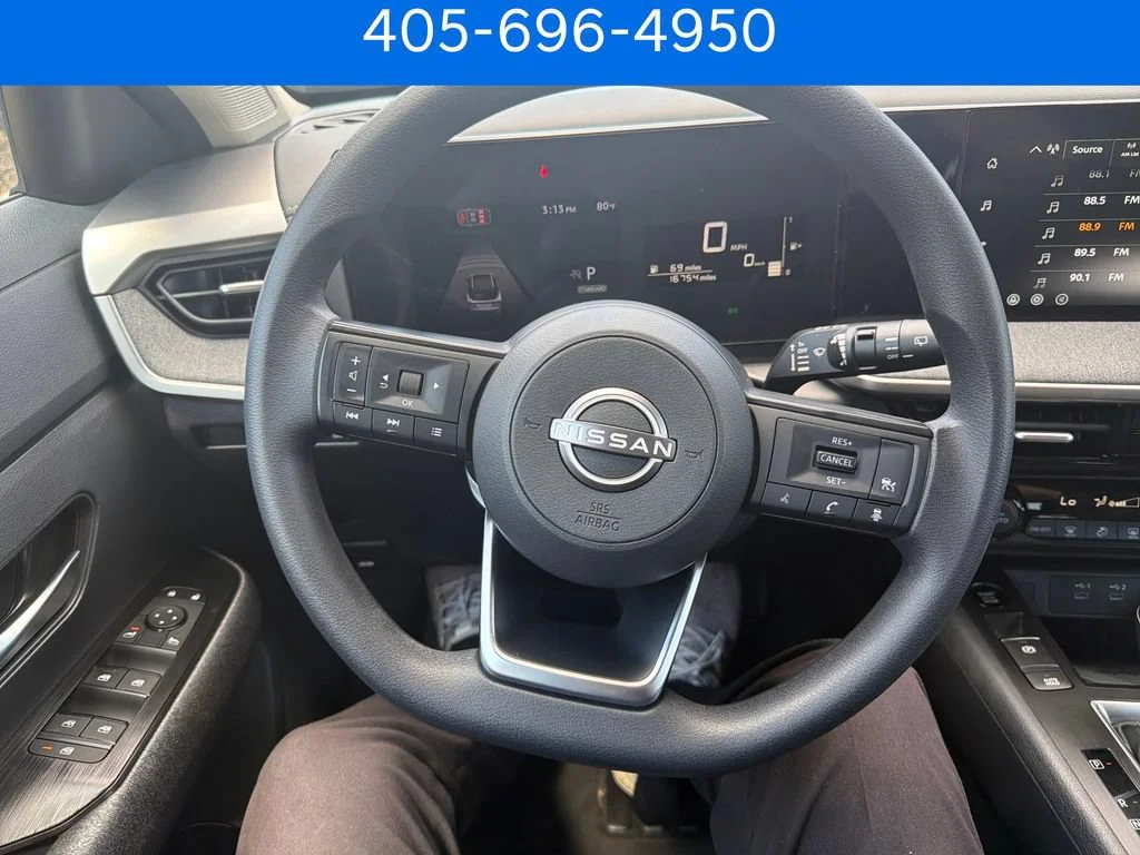 Pre-Owned 2026 Nissan Kicks SV