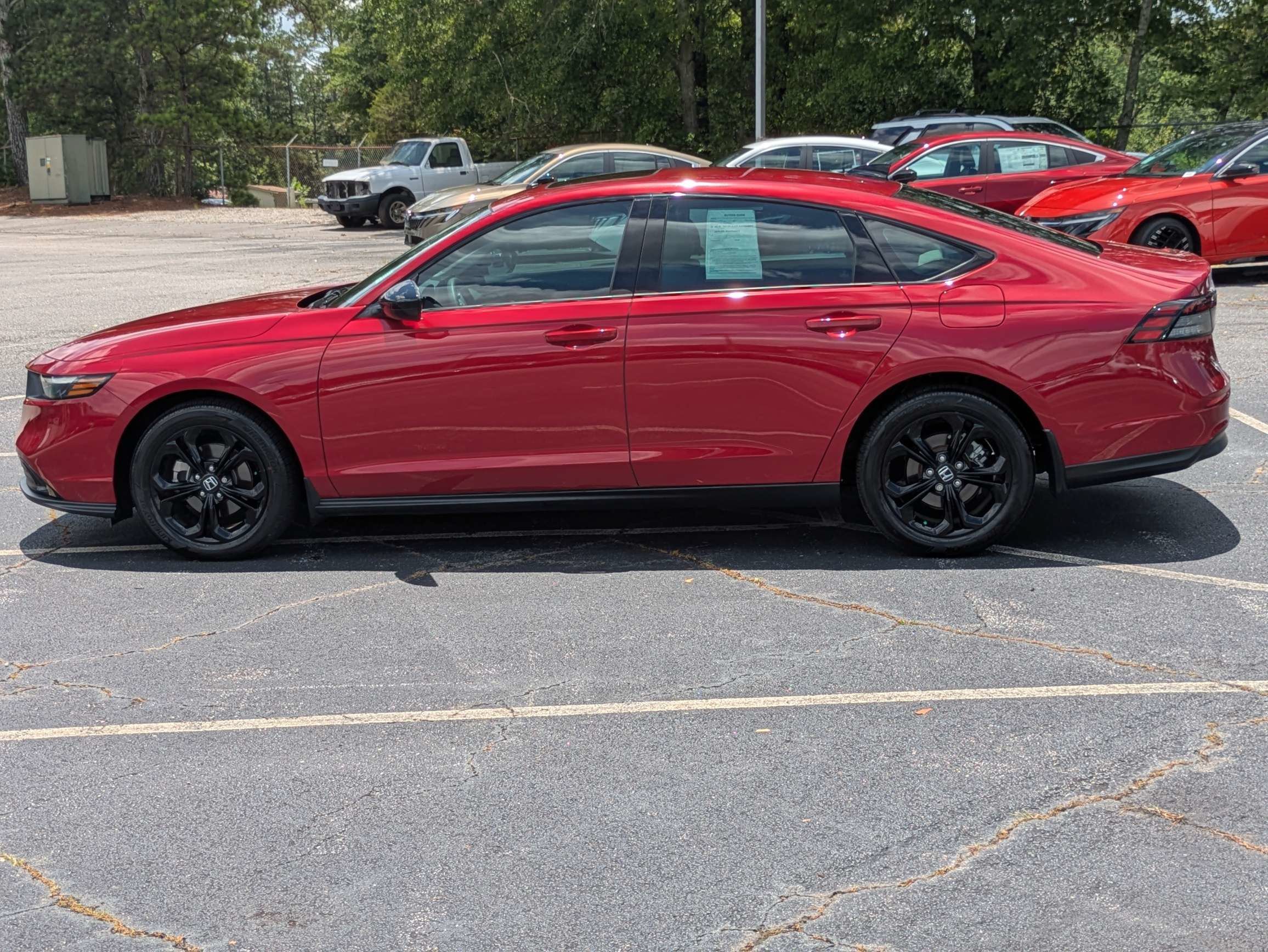 Used 2025  Honda SE image 6