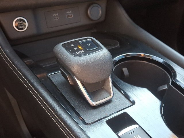 Used 2021 Gray Nissan SL image 18