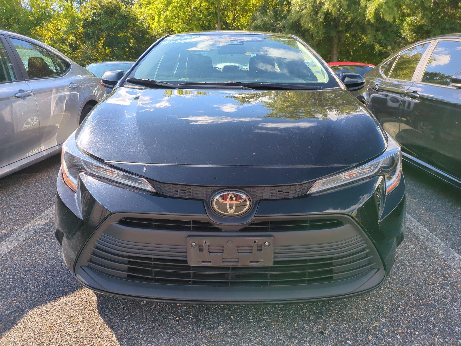 Used 2024  Toyota LE image 7