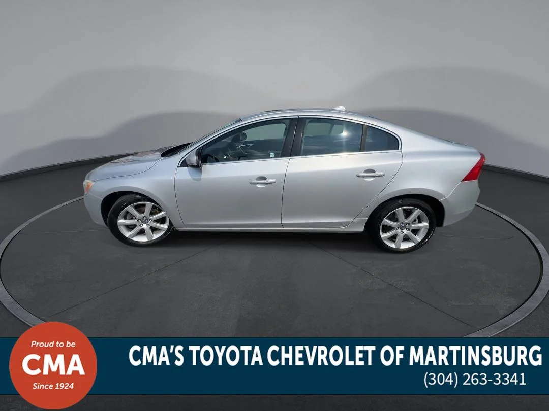 Used 2016 Bright Silver Metallic Volvo T5 Drive-E Premier image 5
