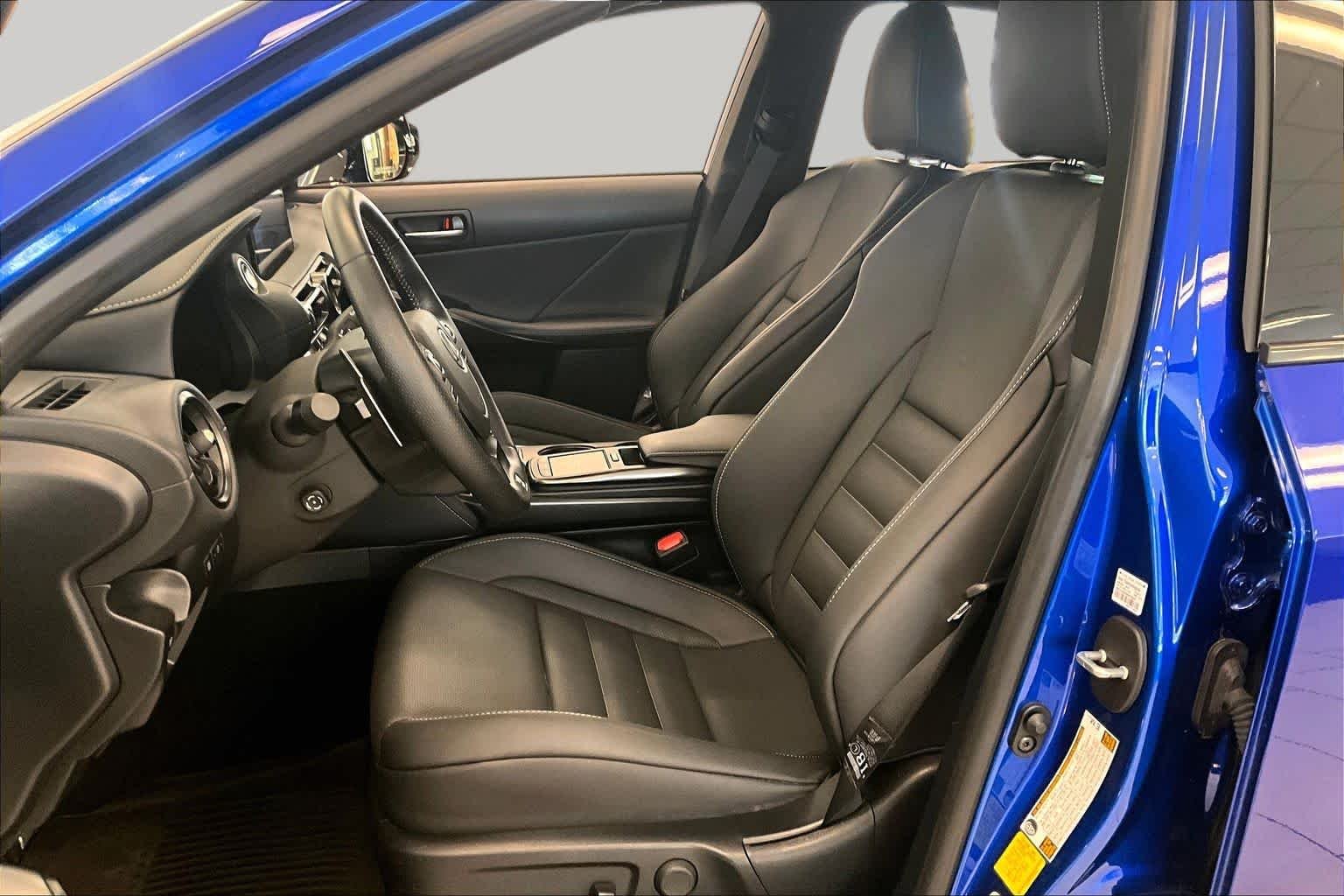 Used 2024 Ultrasonic Blue 2.0 Lexus F SPORT Performance Premium image 7