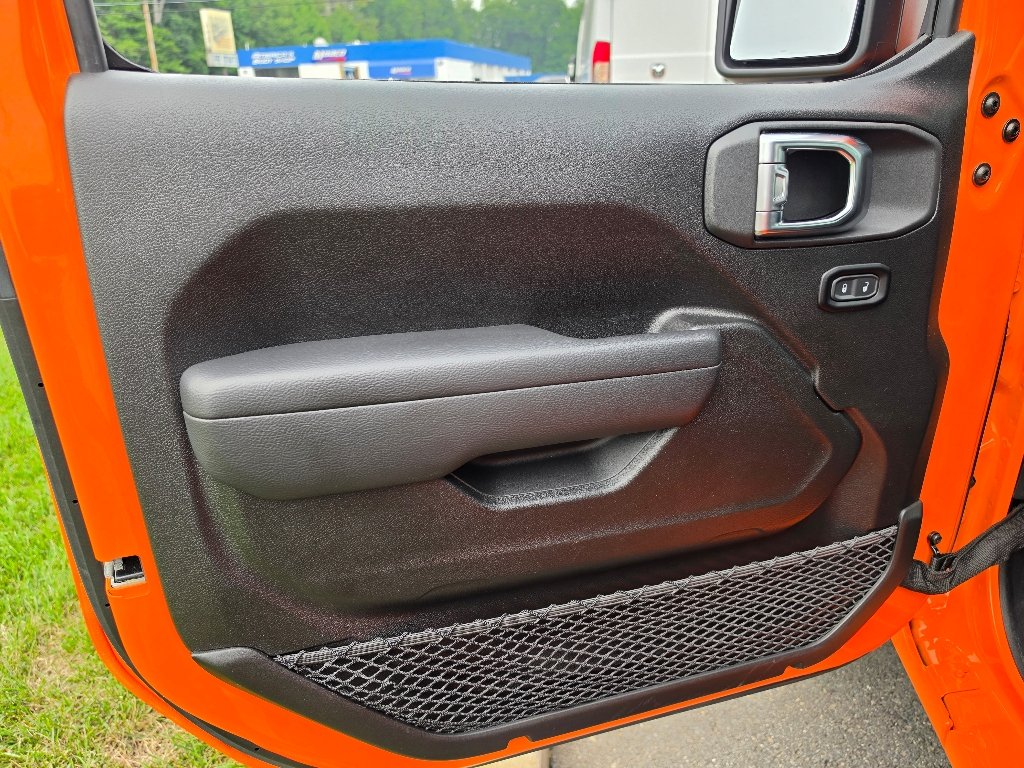 Used 2025 Joose Jeep Sport image 28