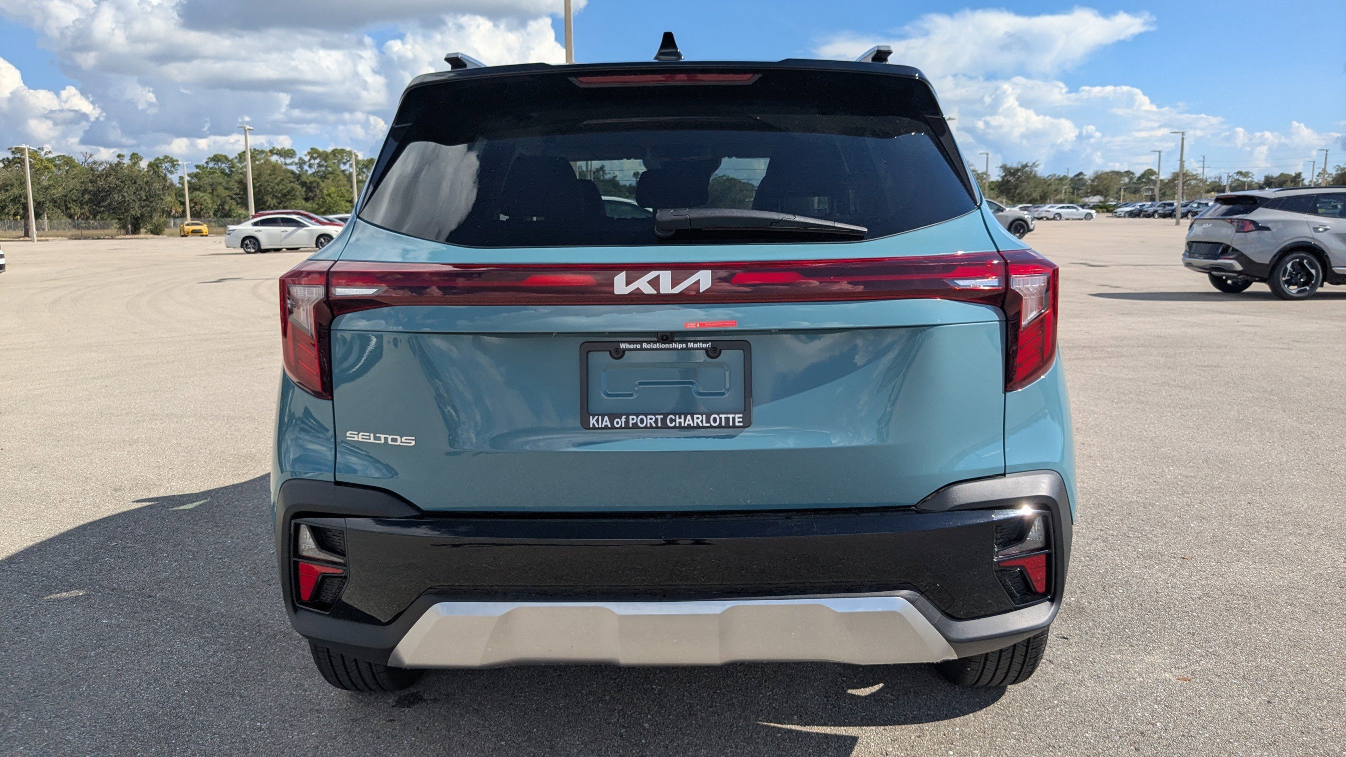 New 2026 Pluton Blue / Black Roof Kia S image 6