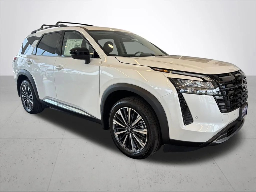New 2026 Everest White Pearl TriCoat Nissan Platinum image 5