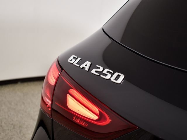 New 2026 Night Black Mercedes-Benz GLA 250 image 54
