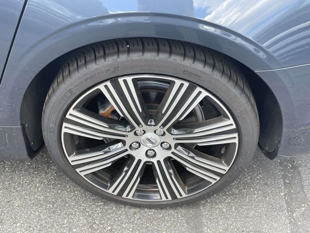 Used 2023 Blue Volvo Ultimate image 9