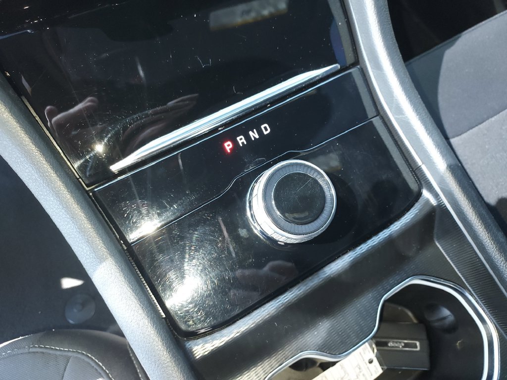 Used 2024 Red Jeep Laredo image 26