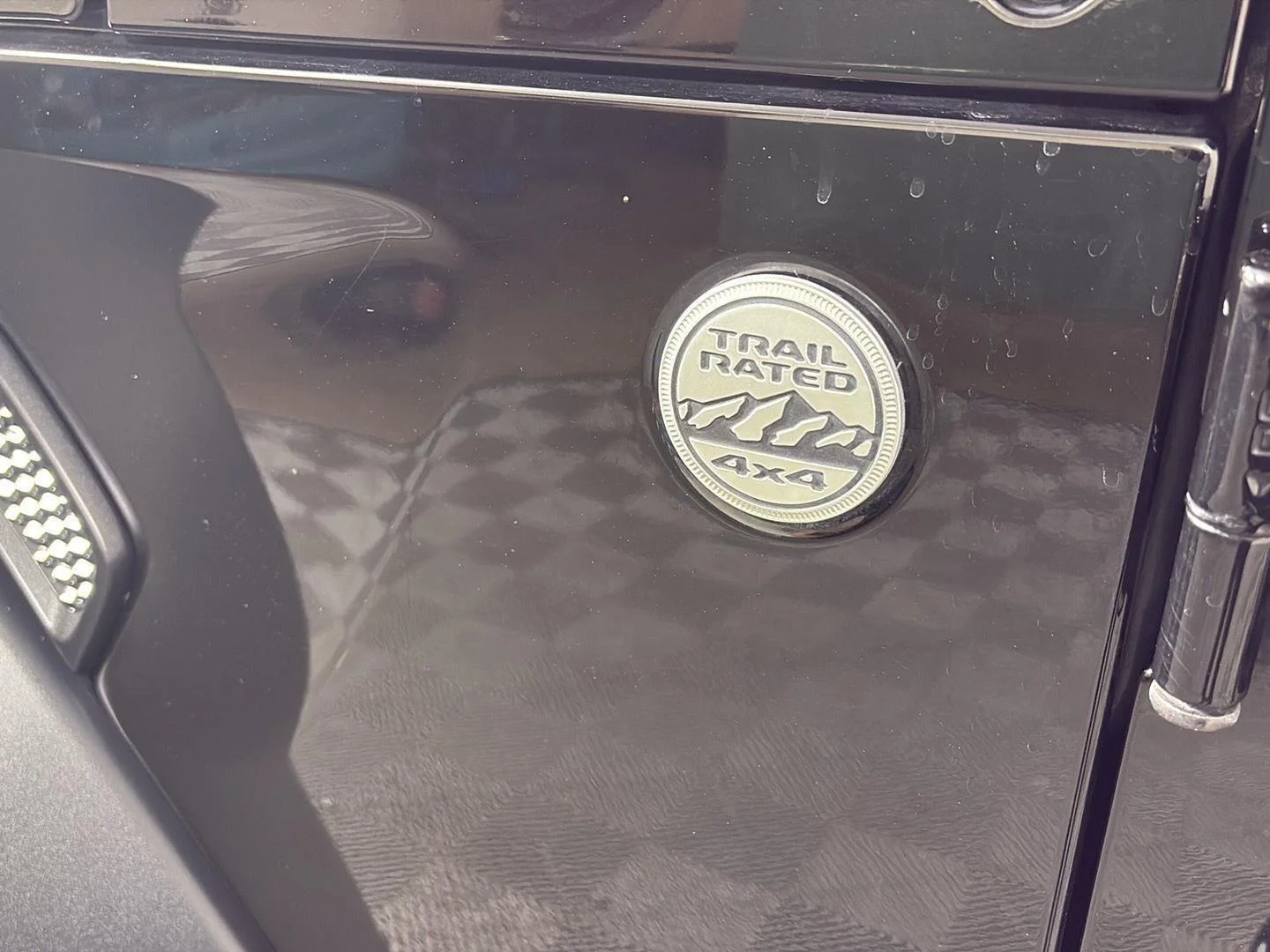 Used 2020 Black Clearcoat Jeep Sport S image 10