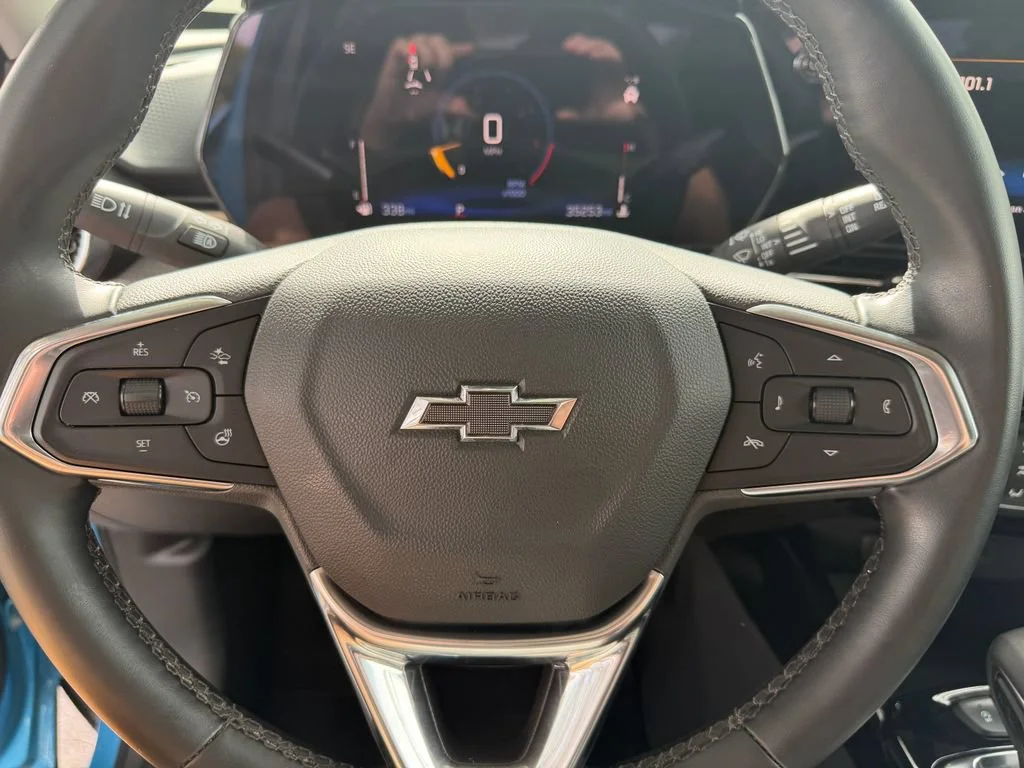 Used 2025 Marina Blue Chevrolet ACTIV image 23
