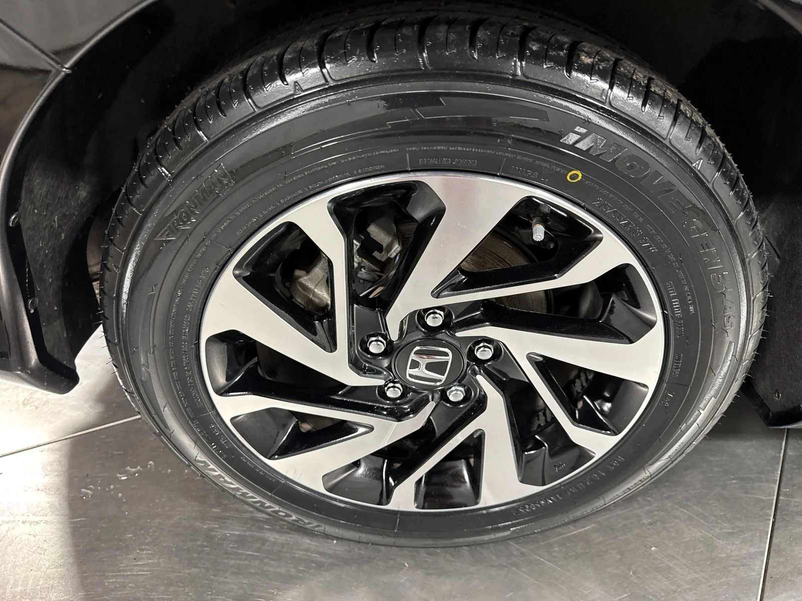 Used 2018  Honda LX-P image 13