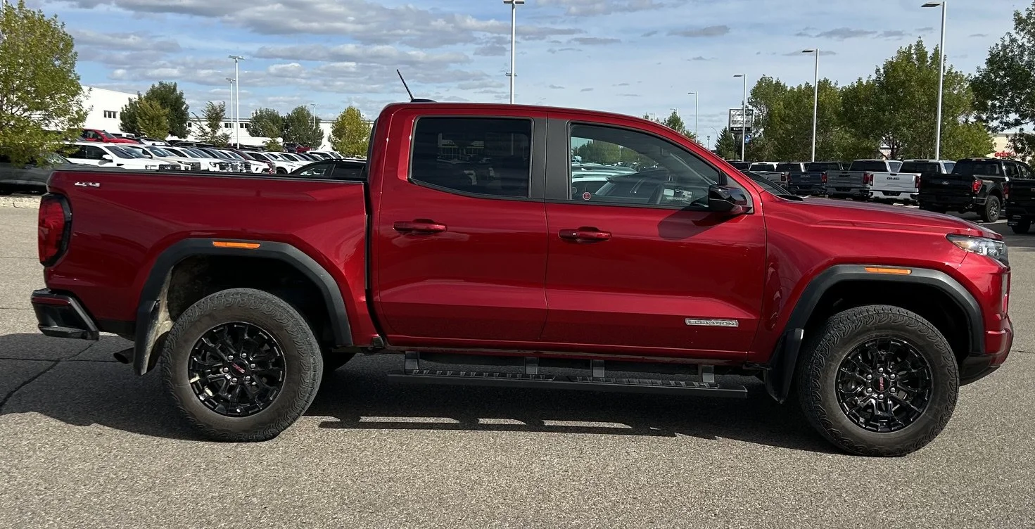 Used 2026 Red GMC Elevation Crew Leather 4x4 image 6