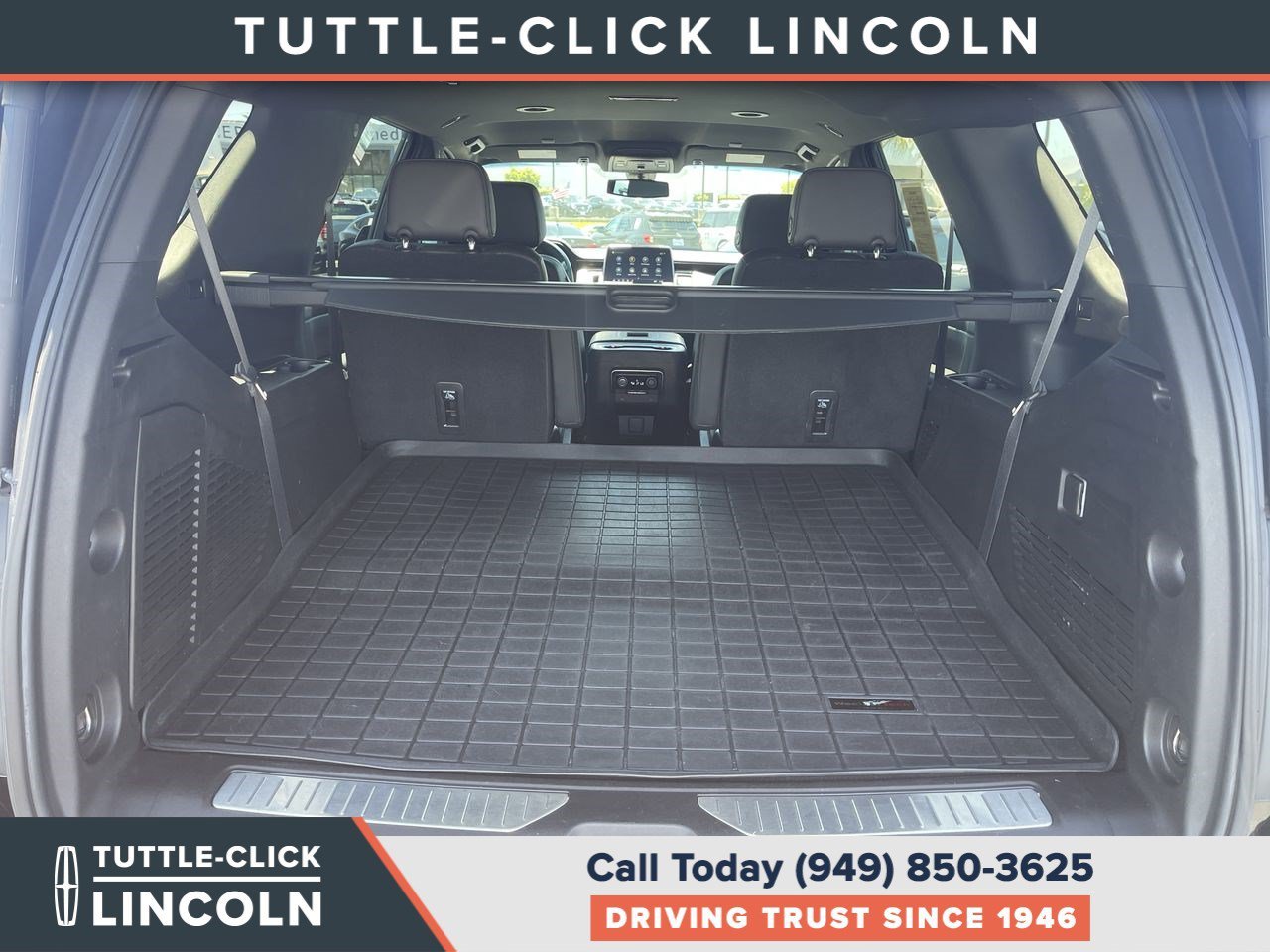 Used 2021 Black Chevrolet Z71 image 31