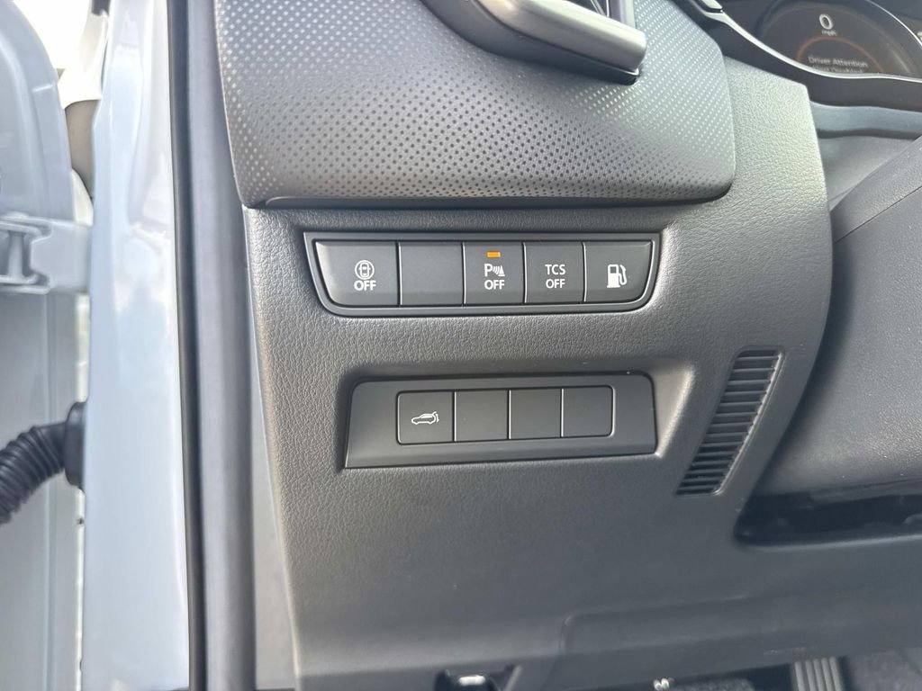 New 2026 Wind Chill Pearl Mazda Preferred AWD image 21