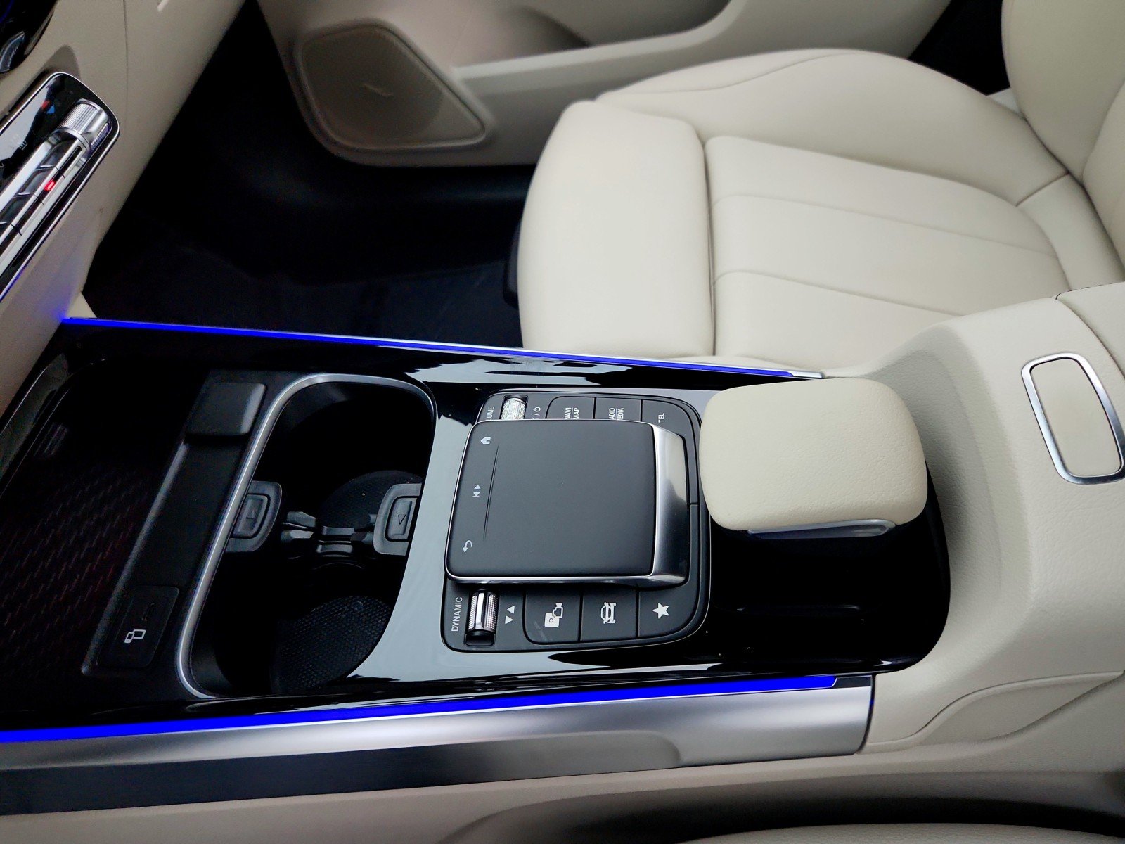 Certified Used 2023 Polar White Mercedes-Benz EQB 300 image 17
